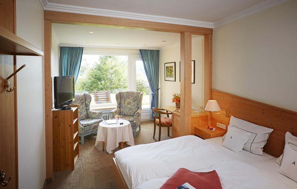 Waldhaus Ohlenbach Hotel Шмаленберг Екстериор снимка